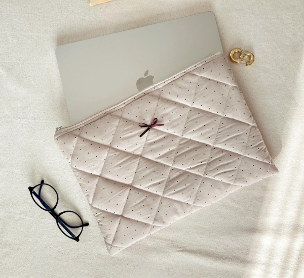 Polka dot with ribbon