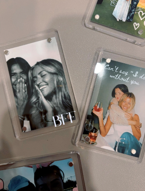 13. Magnetic photo frame